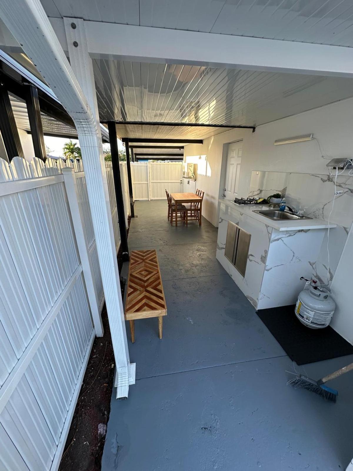Adrien Guest Studio Miami Gardens Exterior foto